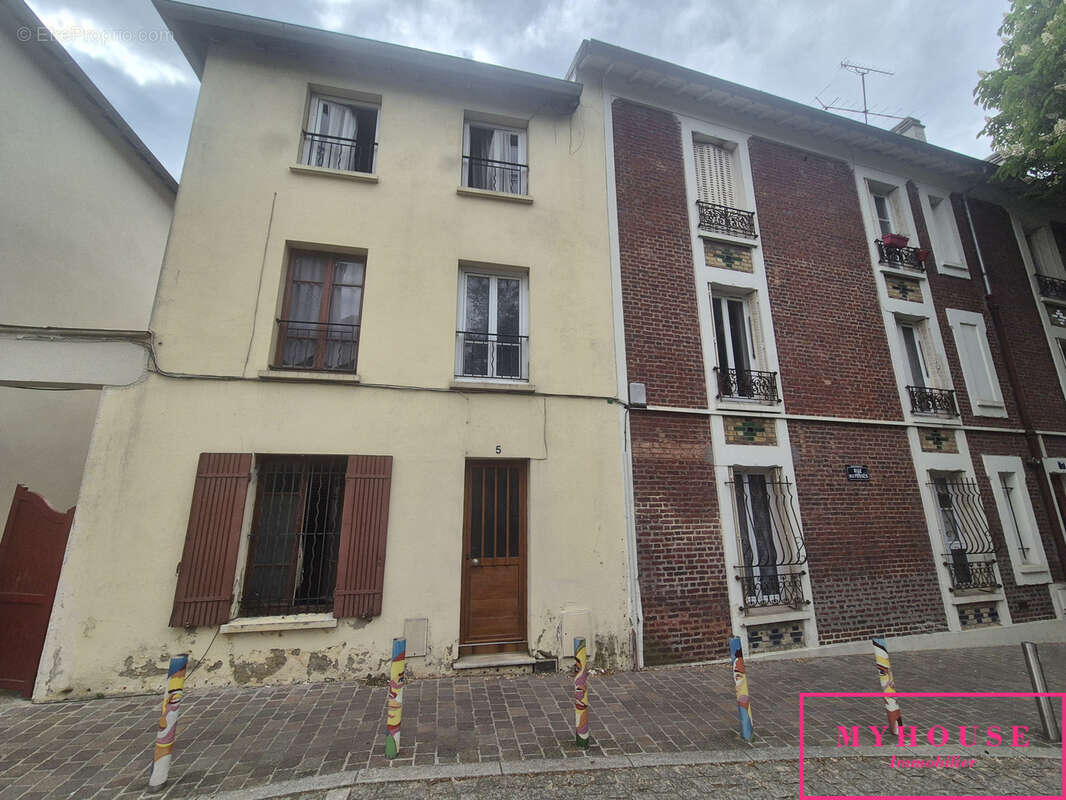 Appartement à BAGNEUX