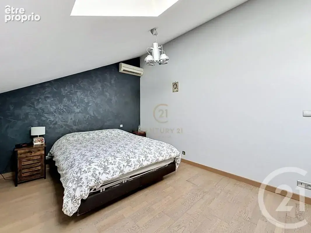 Maison 184 m² à Lorette  - photo 12