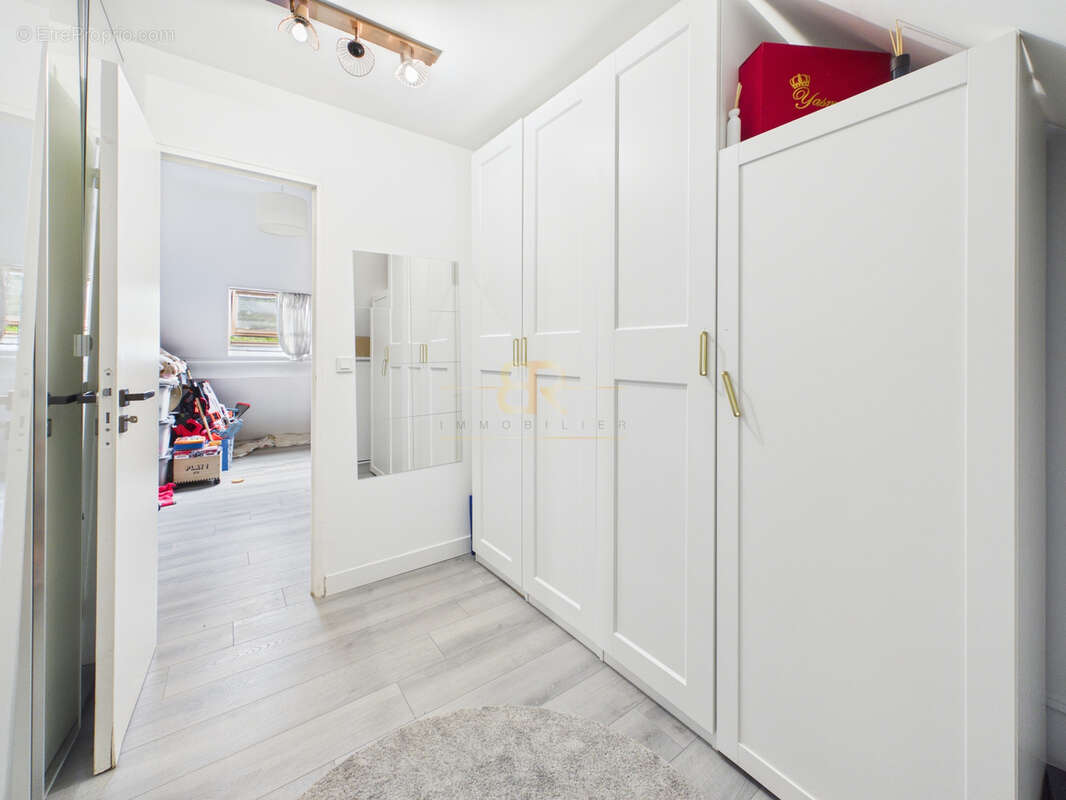 Rue de la Meunerie / Maison familiale / 5 chambres / Jardin - photo 12