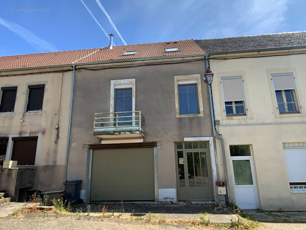Maison à MARCILLY-LES-BUXY