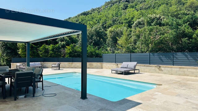 Maison à VAISON-LA-ROMAINE