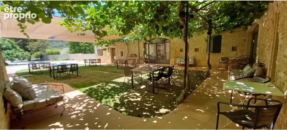 Domaine avec parc et piscine - photo 2