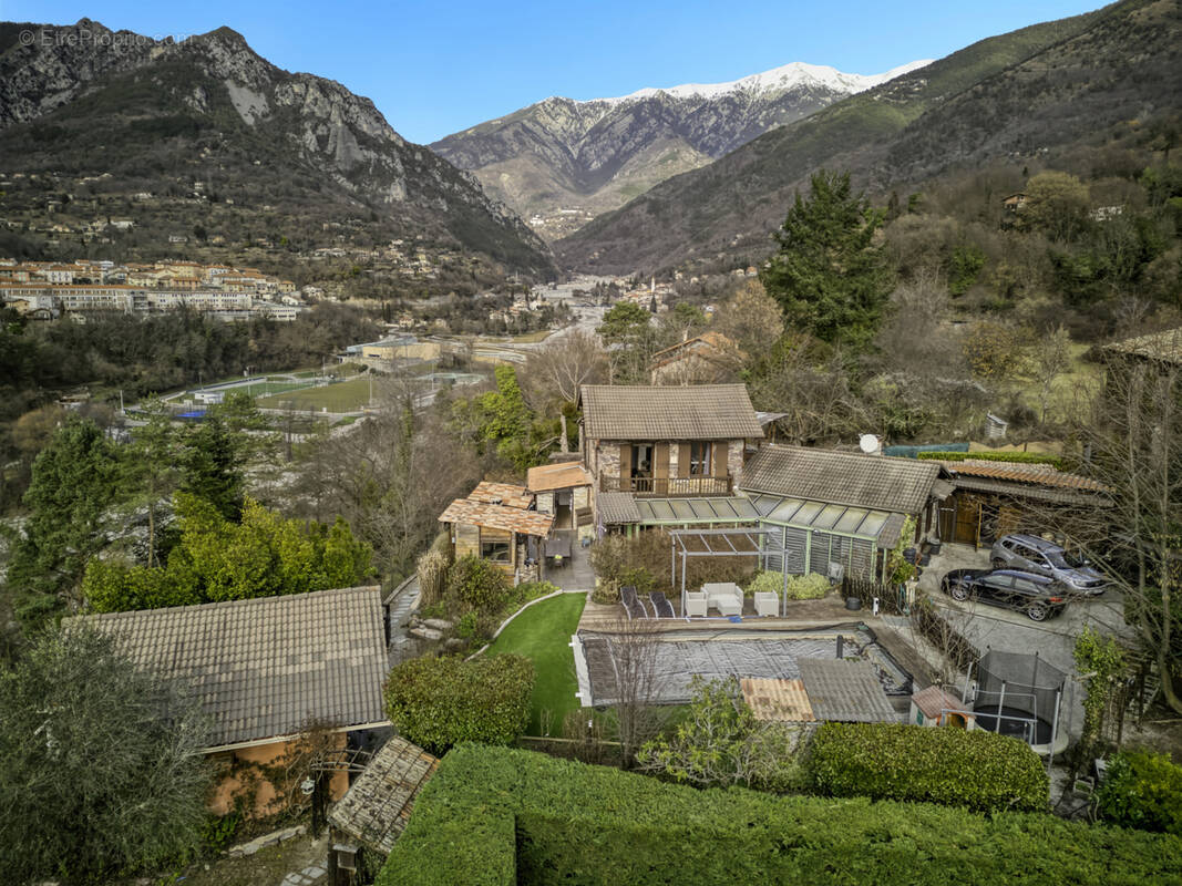 Maison à ROQUEBILLIERE