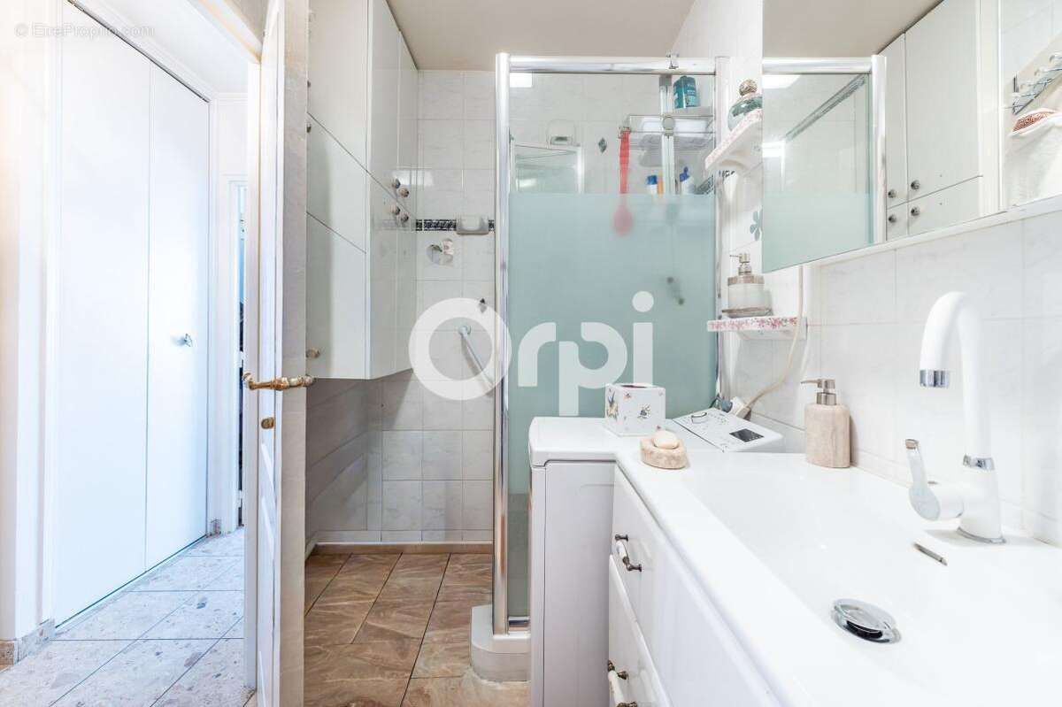 Appartement À Vendre - photo 7