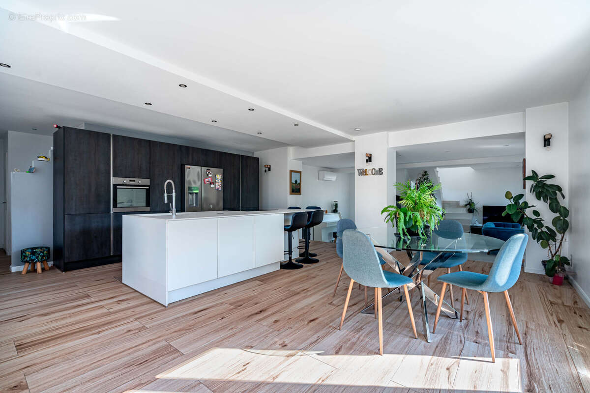 Maison à SAINT-GERMAIN-SUR-L&#039;ARBRESLE