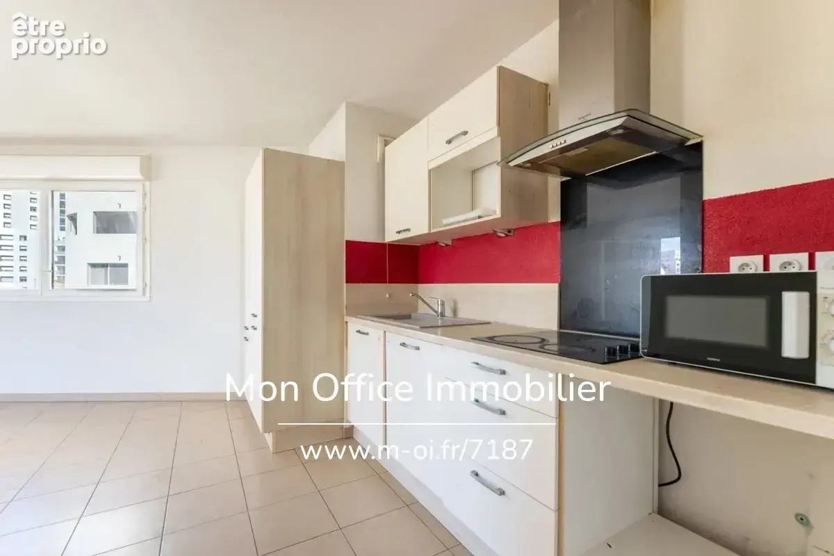 Référence : 7187-RVF - EXCLUSIVITE - Appartement T3 - Terrasse et Parking - photo 4