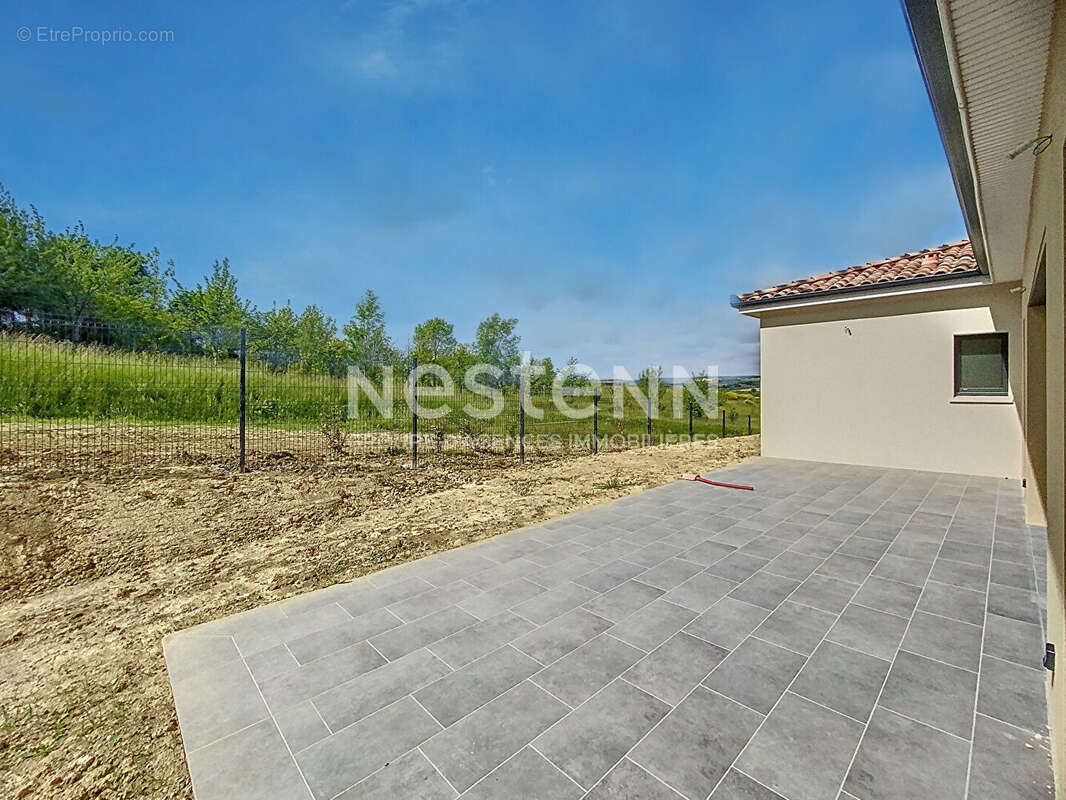 Maison à PREIGNAN