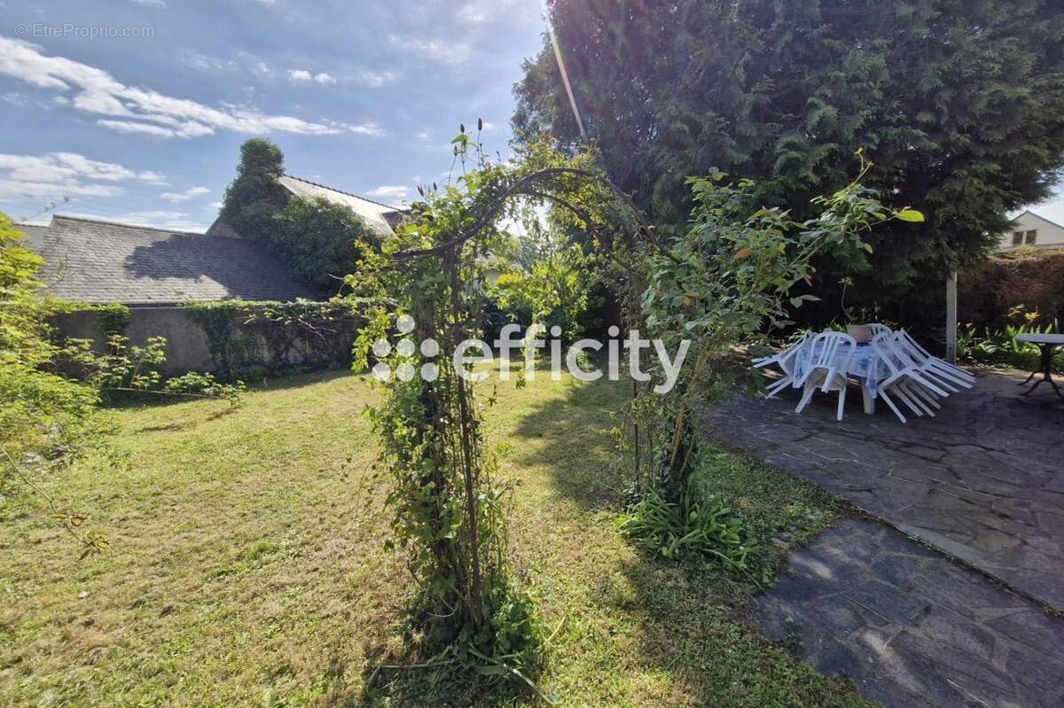 Maison à LA CHAPELLE-SUR-ERDRE