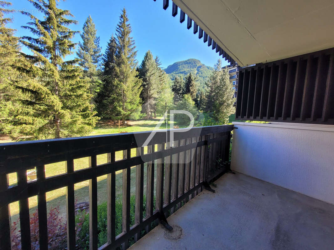 Appartement à LA SALLE-LES-ALPES