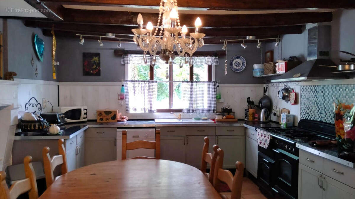 CUISINE - Maison à FONTENILLE