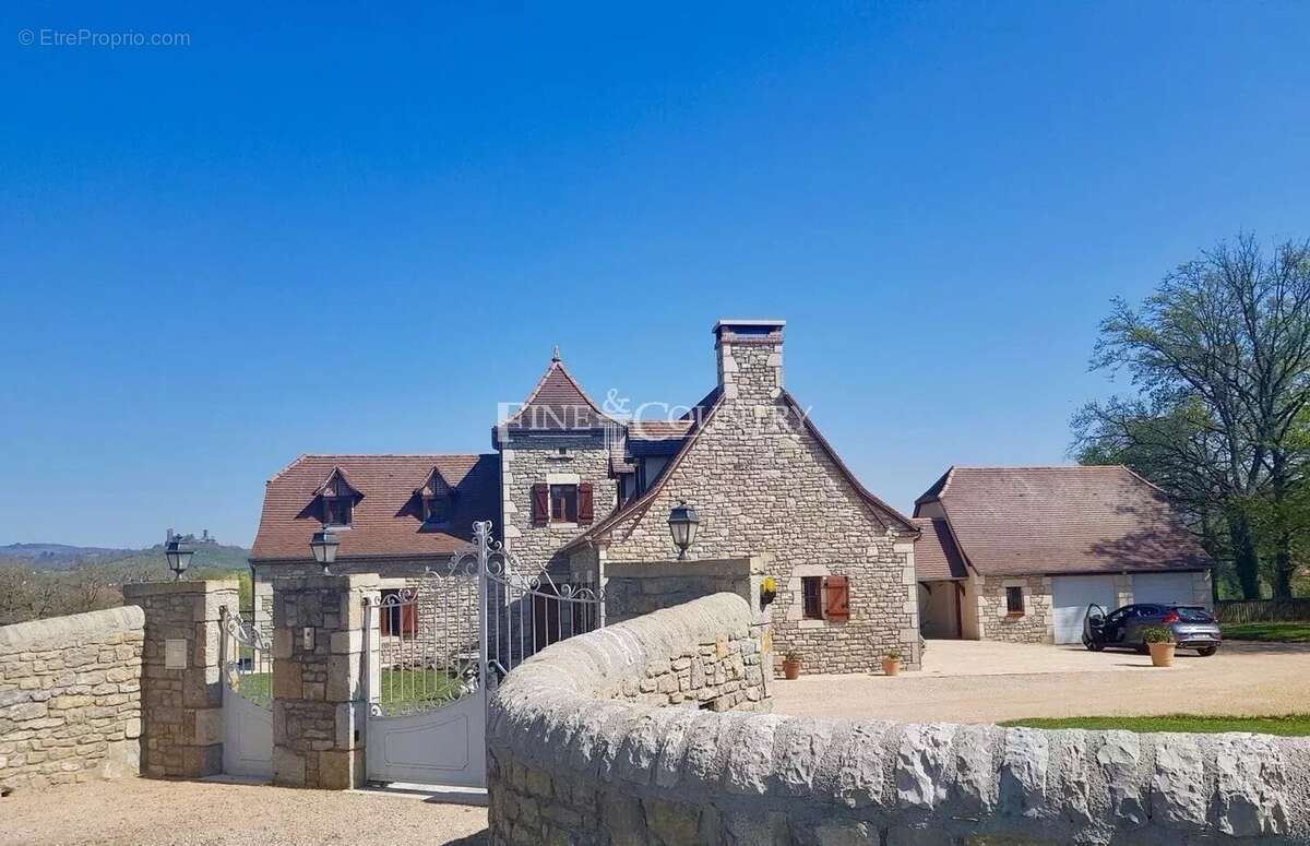 Maison à SAINT-CERE