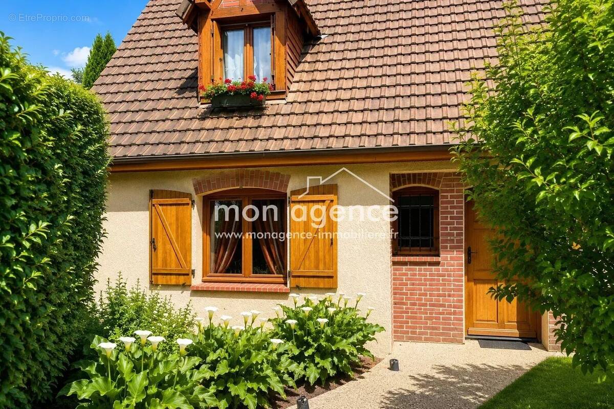 Maison à BUCHY