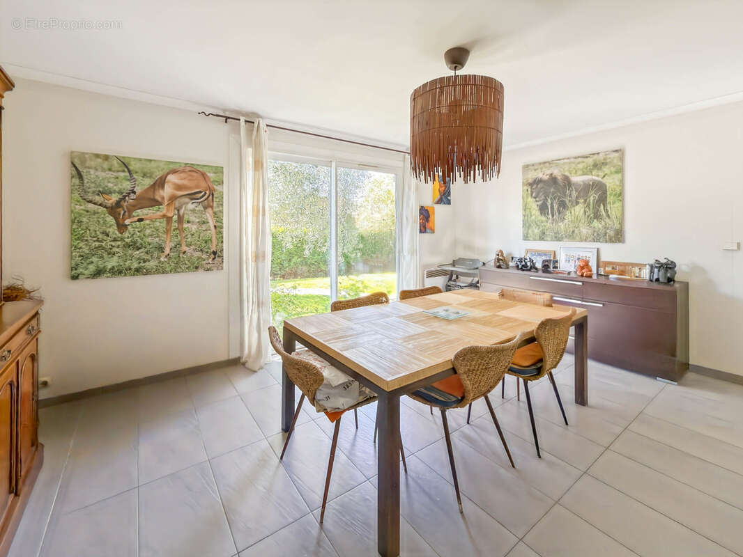 Maison à MARGENCY
