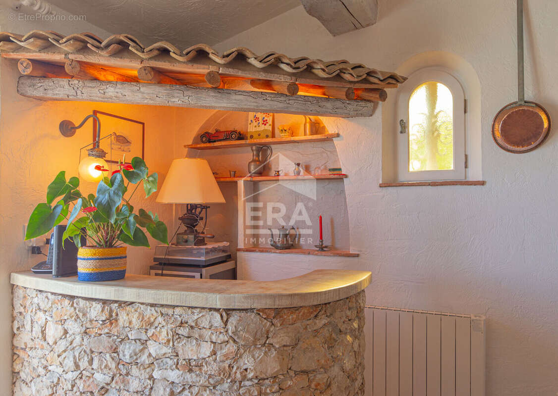 Maison à MANDELIEU-LA-NAPOULE