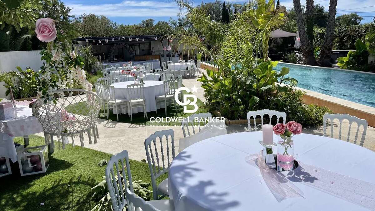 Appartement à LA CRAU