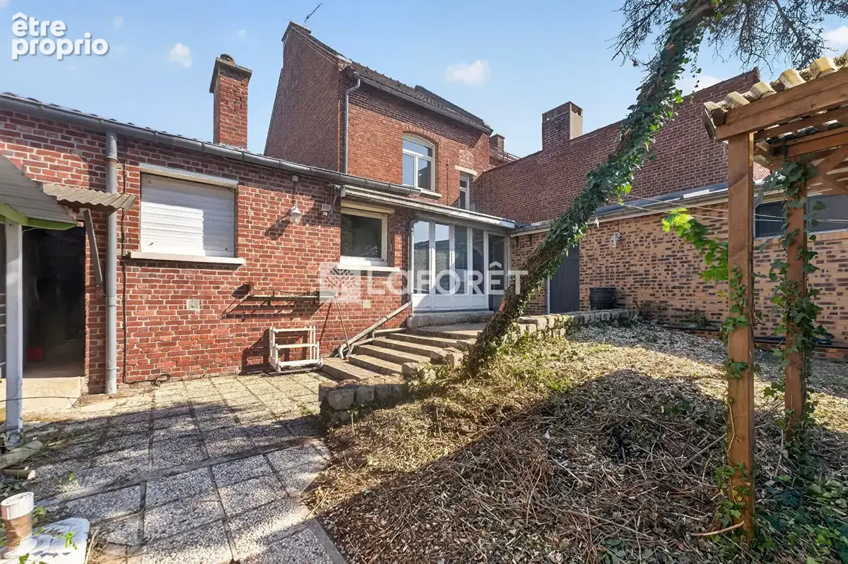 DEJA VENDU PAR LAFORET DOUAI - Maison sur 800 m² sur Lambres Lez Douai - photo 10