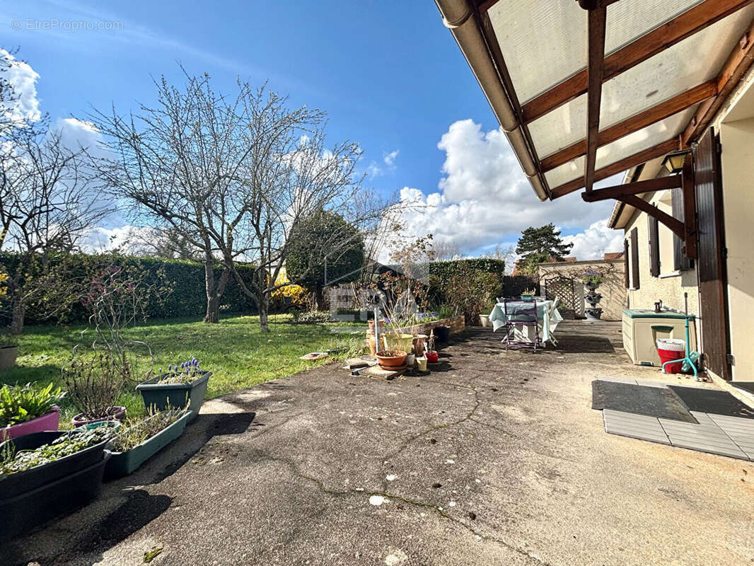 Maison à BALLANCOURT-SUR-ESSONNE