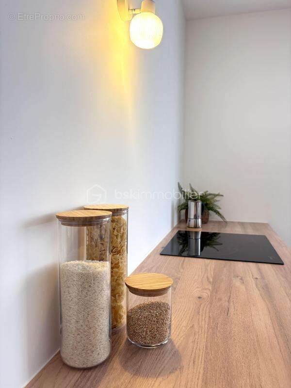 T2 rénové avec goût – Emplacement d’exception au Jardin Public ! - photo 12