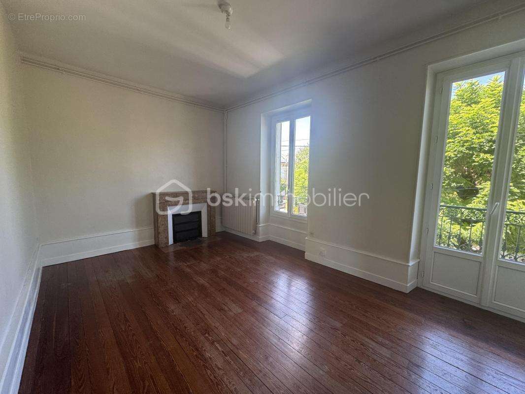 Appartement à AIX-LES-BAINS