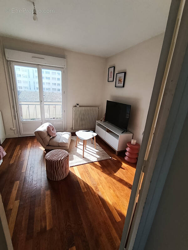 Appartement à LUCE