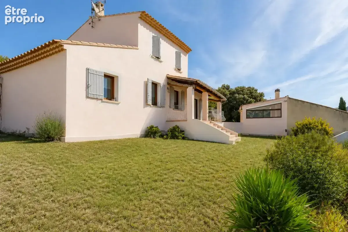 Maison de 5 pièces de 102 m²  + studio de 40m2 à Saint-Saturnin-lès-Apt - photo 2