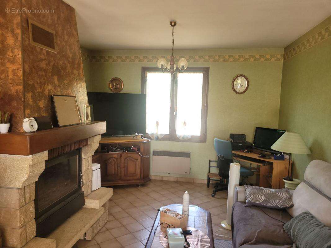 Maison à BOUSSAC-BOURG