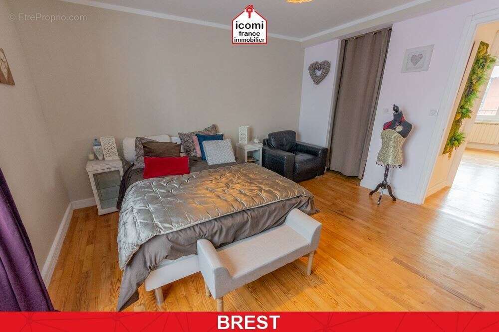 Finistere - brest (29200) - a vendre - appartement t4 80m² - 2 chambres - aucuns travaux a prevoir - cave - cour commune - photo 5