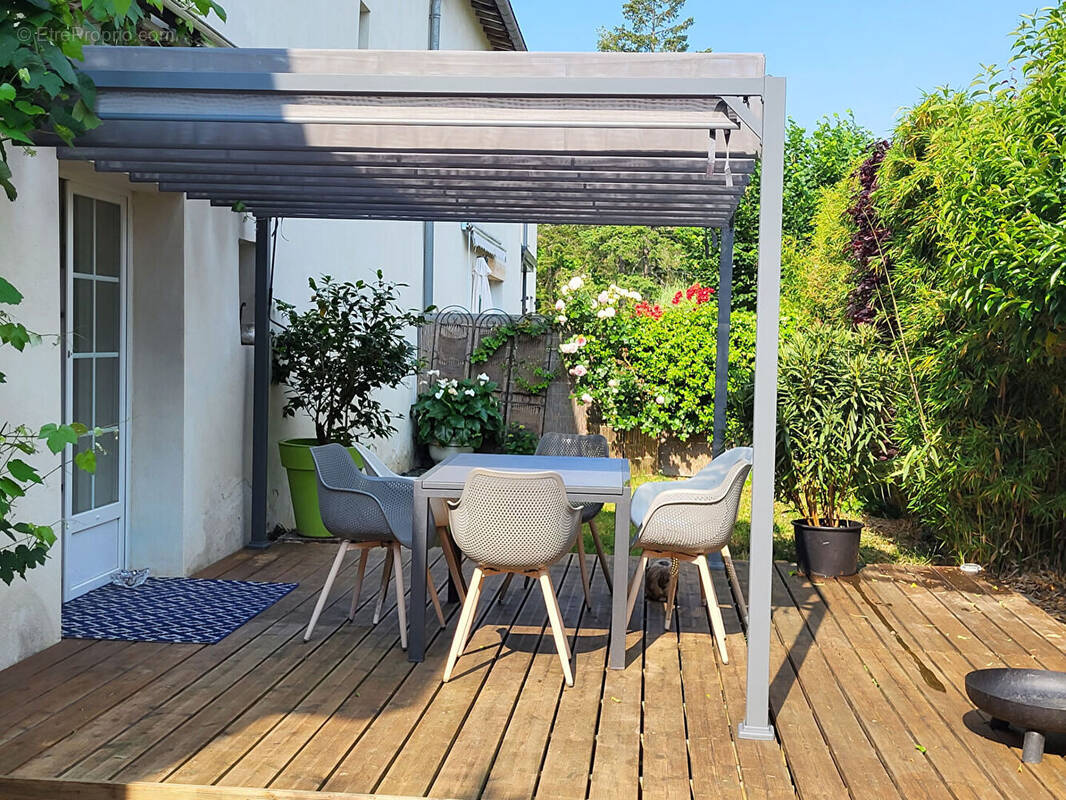 Maison à TASSIN-LA-DEMI-LUNE