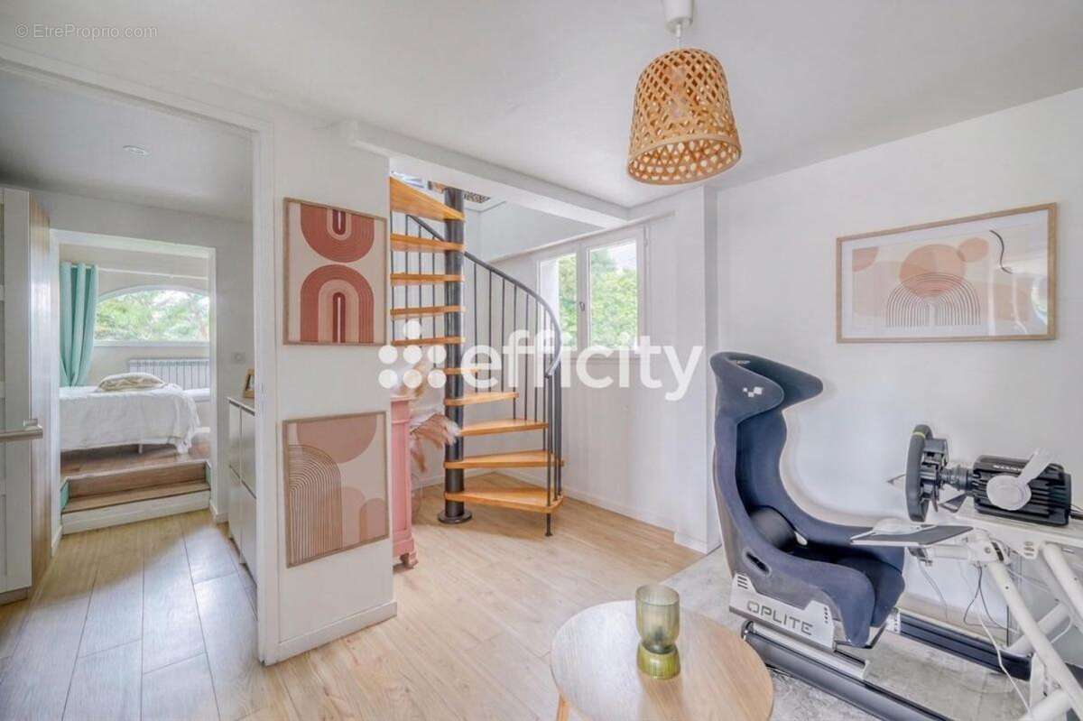 Maison à ARTIGUES-PRES-BORDEAUX
