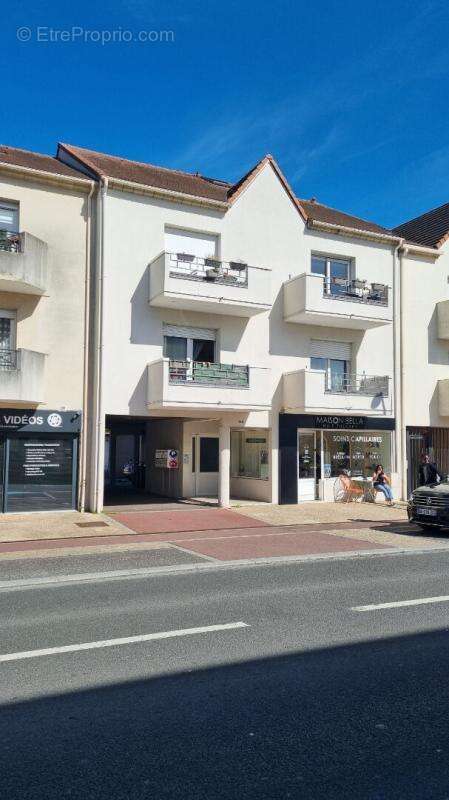 Appartement à SAINTE-GENEVIEVE-DES-BOIS