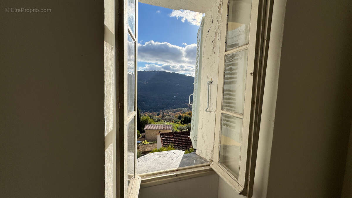 Appartement à LE BAR-SUR-LOUP