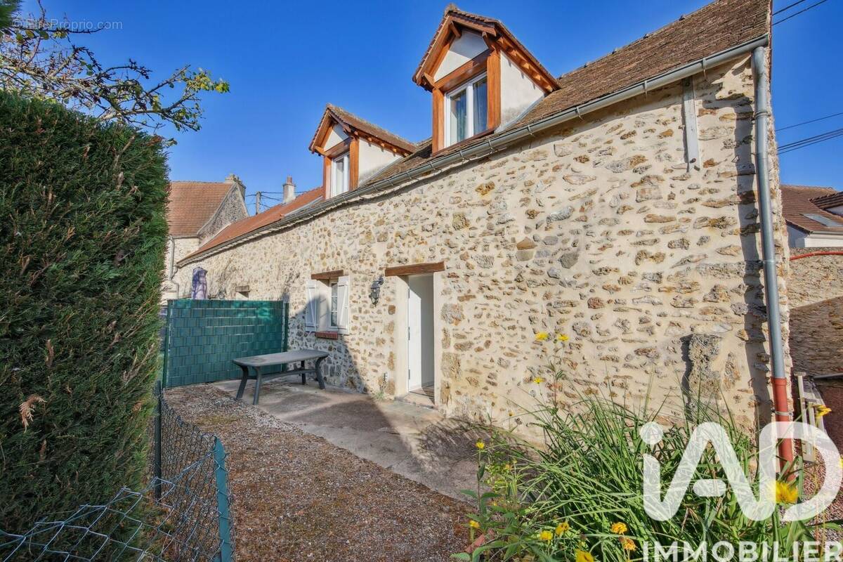 Photo 1 - Maison à LIMOURS