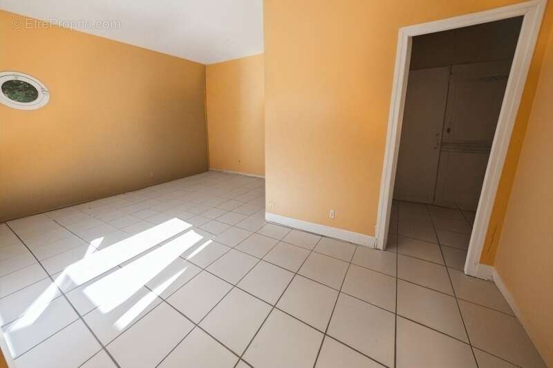 Maison à BASSUSSARRY