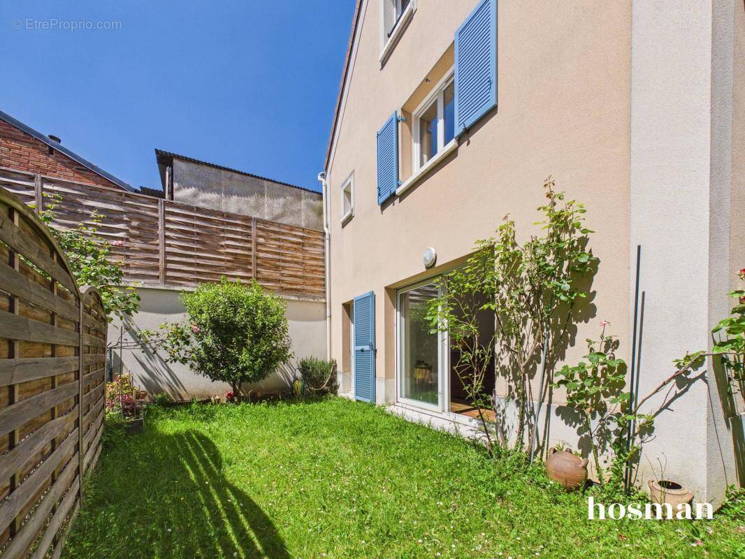 Maison à NANTERRE