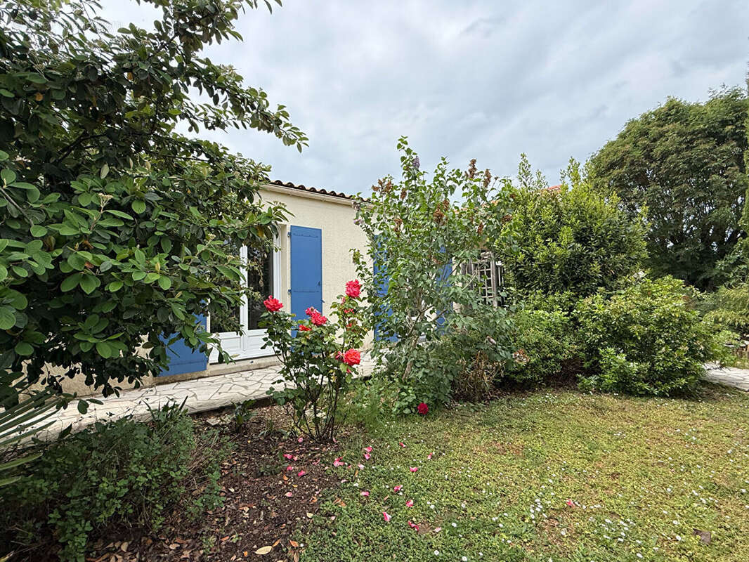 Maison à SURGERES