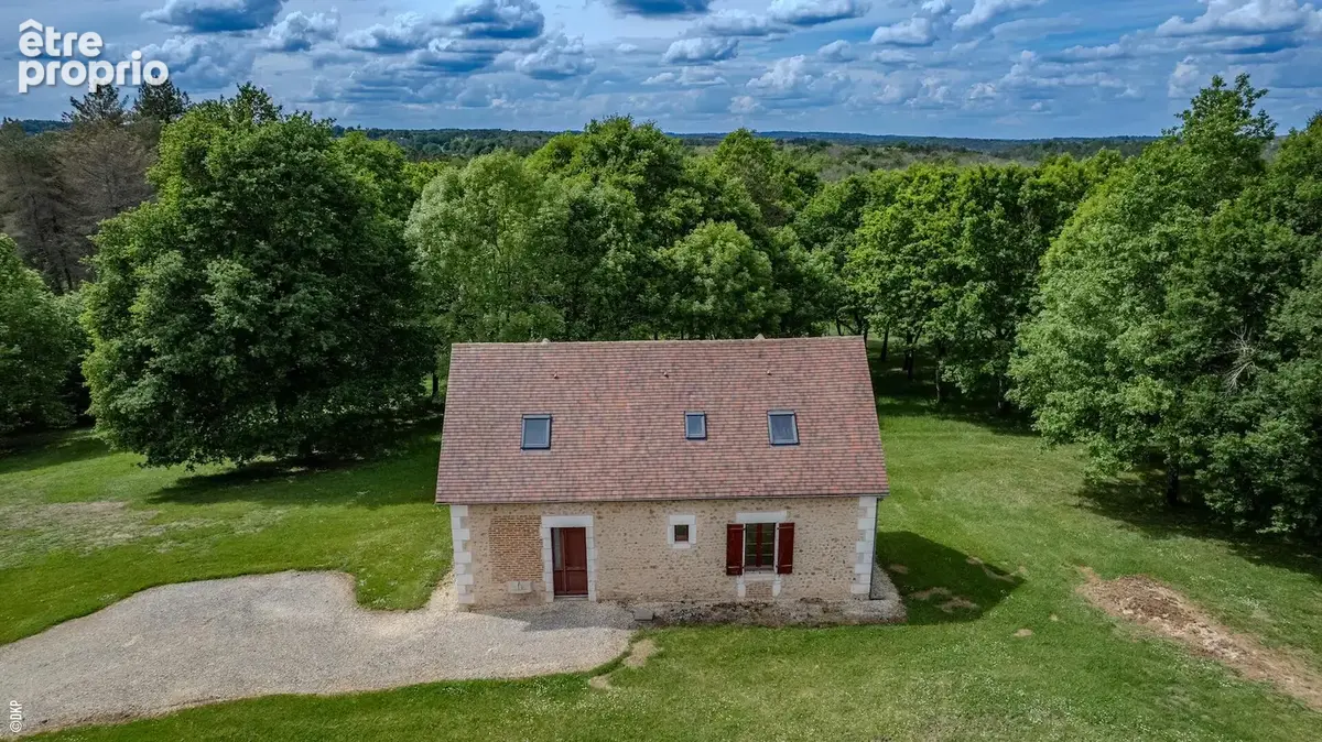 Domaine d'exception sur 100 hectares de forêt privée et bâtis en pierre. Vidéo sur demande - photo 11