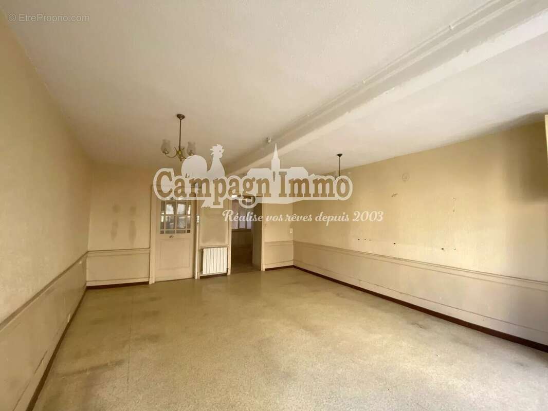 Maison et commerce de village à rénover - photo 2