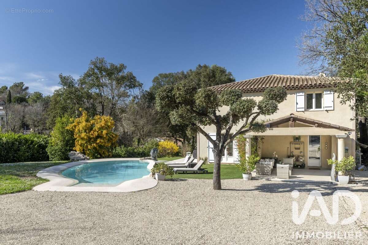 Photo 1 - Maison à ROQUEFORT-LES-PINS