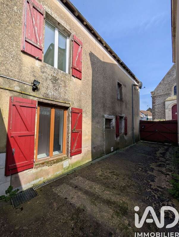 Maison 168 m² à Sainte-Sabine-Sur-Longeve  - photo 4