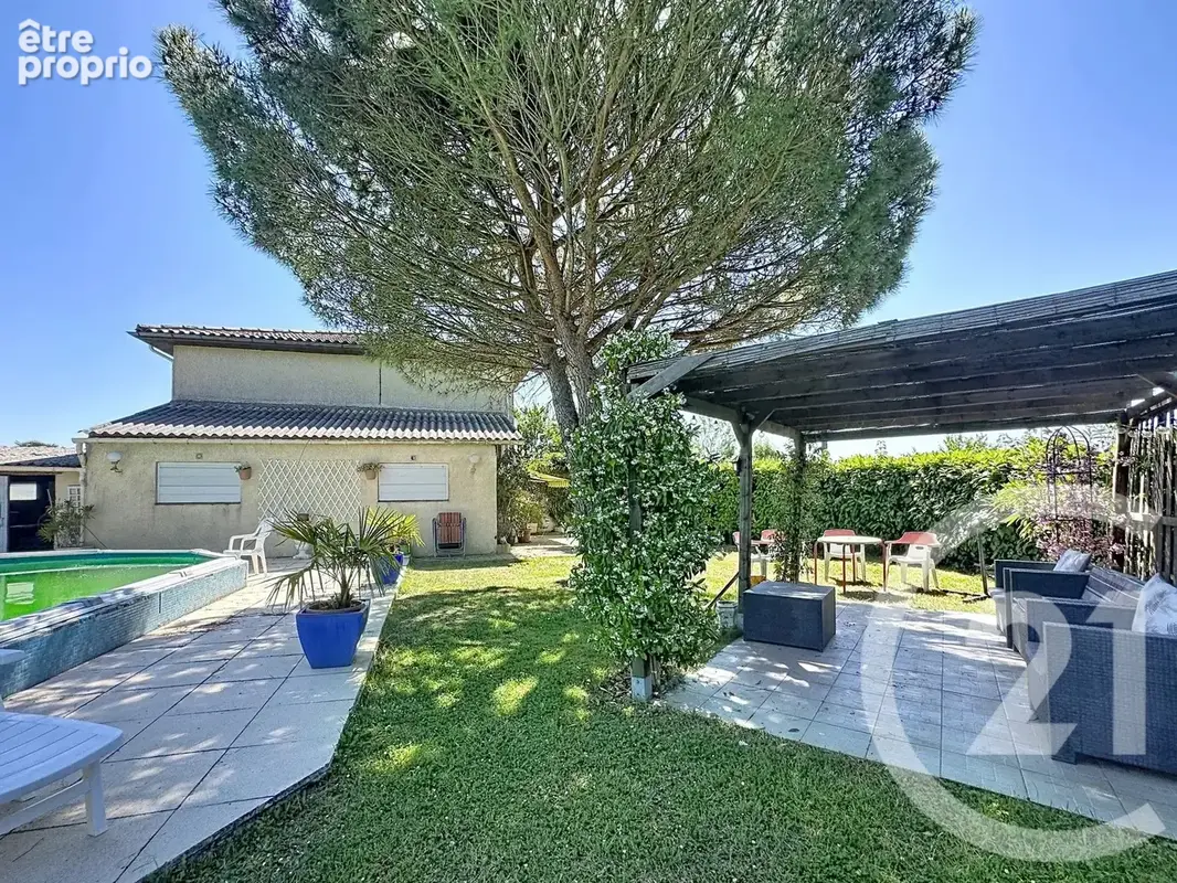 Maison 9 pièces 264 m² à vendre à Auch (32000) - photo 8