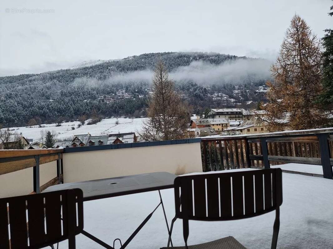 Appartement à LA SALLE-LES-ALPES