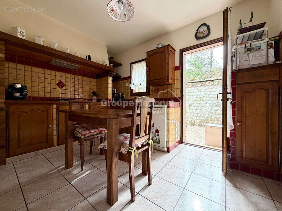 Maison à MONTAGNAC-MONTPEZAT