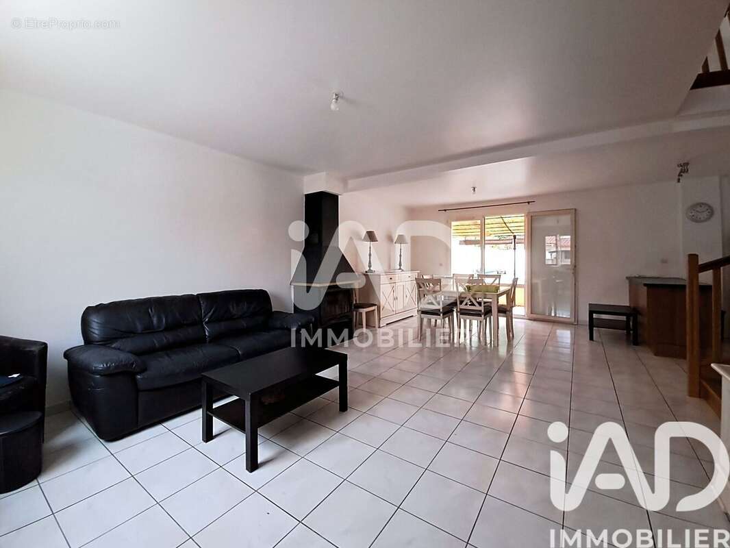 Maison 94 m² à Vinca  - photo 3