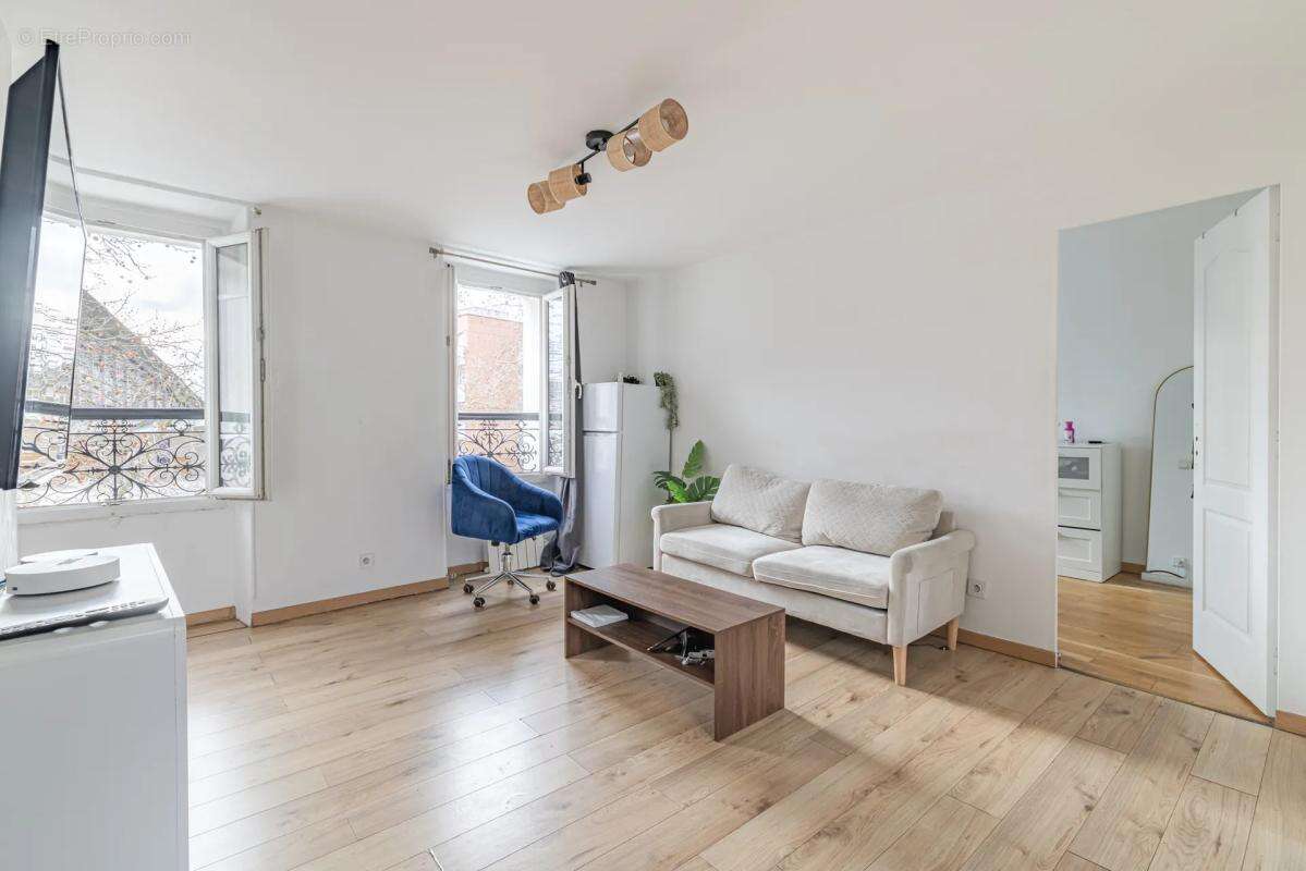 Appartement à COLOMBES