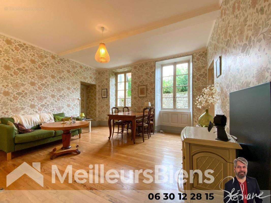 Maison en pierre en plein centre ville de Montendre - photo 2