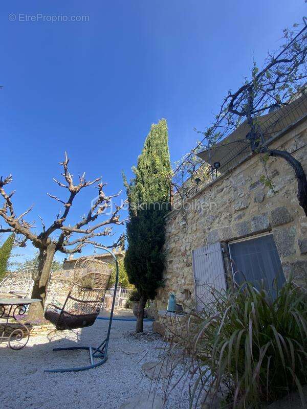 Maison de caractere avec jardin d'exception,piscine et vue imprenable-proche uzes - photo 18