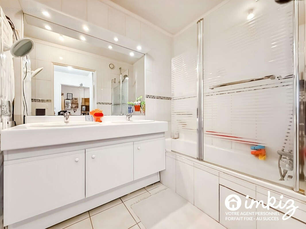 Appartement à SAINT-FONS