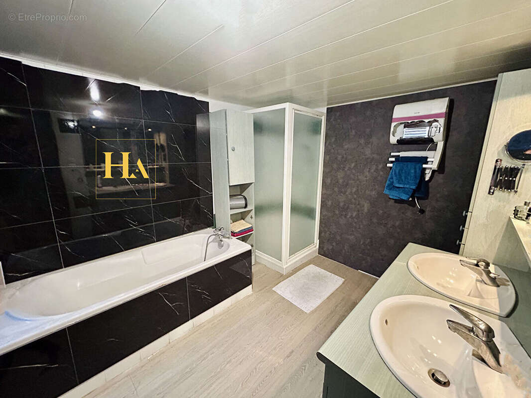 Maison à LA VOULTE-SUR-RHONE