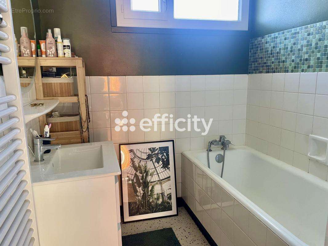 Maison 111 m² à Marennes  - photo 11