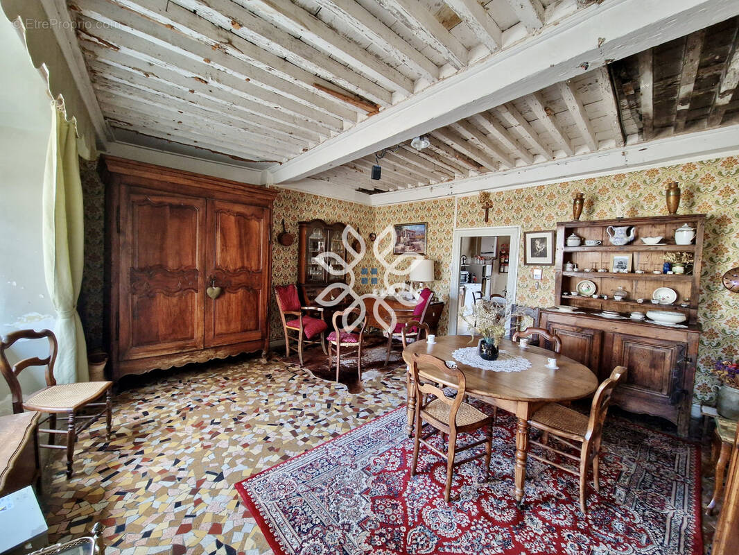 Maison à AUZON